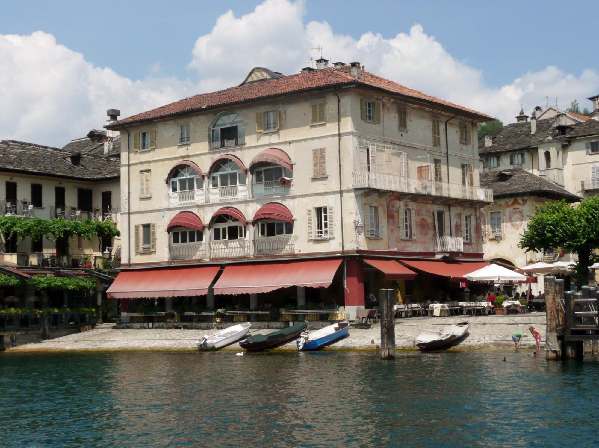 -Ortaflats- Appartamenti Imbarcadero & Palazzotto Орта-Сан-Джулио Экстерьер фото